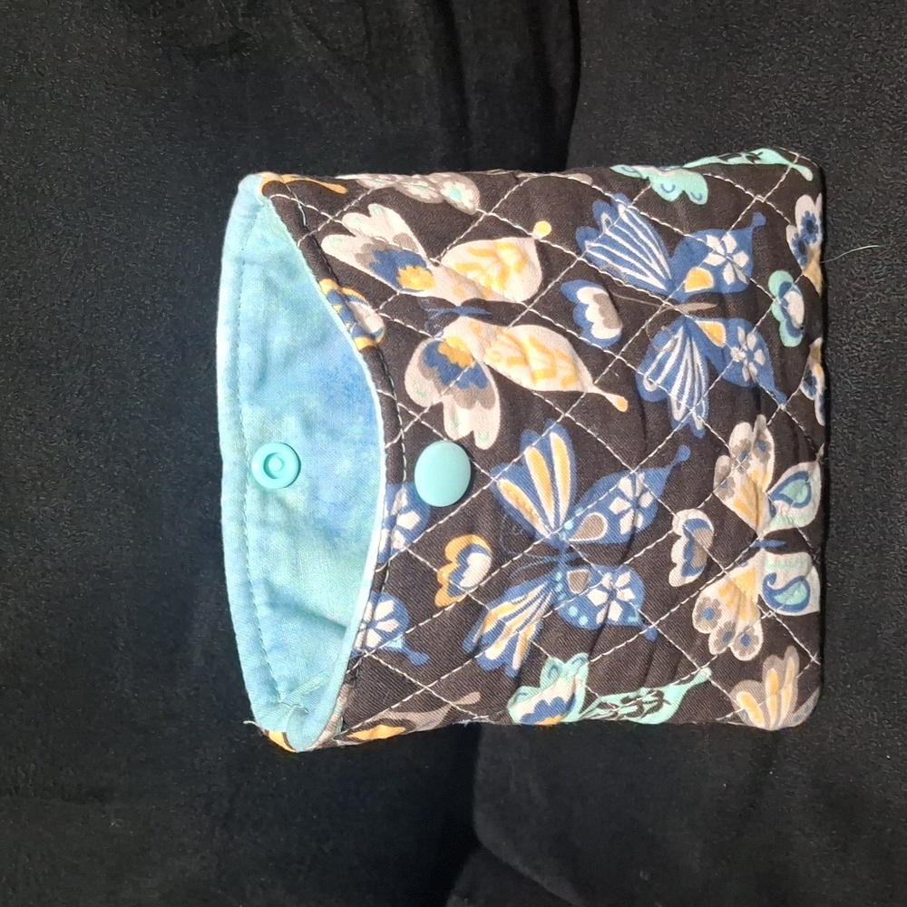 🔥Butterfly Patterned Quilted Pouch🔥 - Picture 1 of 8